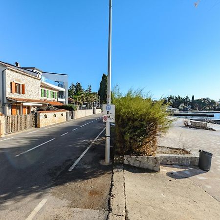 Casa Astrid By The Sea In Poreč Exterior foto